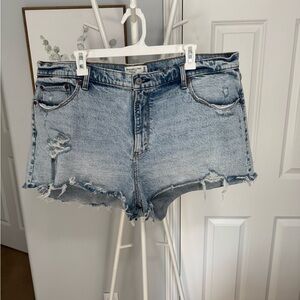 Abercrombie & Fitch Curve Love Mom Short High Rise